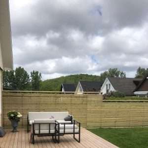 Byggnation av staket i Askim